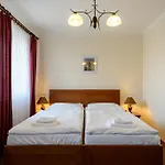 Отель Valdstejn