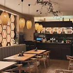 Отель Valdstejn 3*