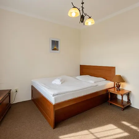 Hotel Valdstejn 3*